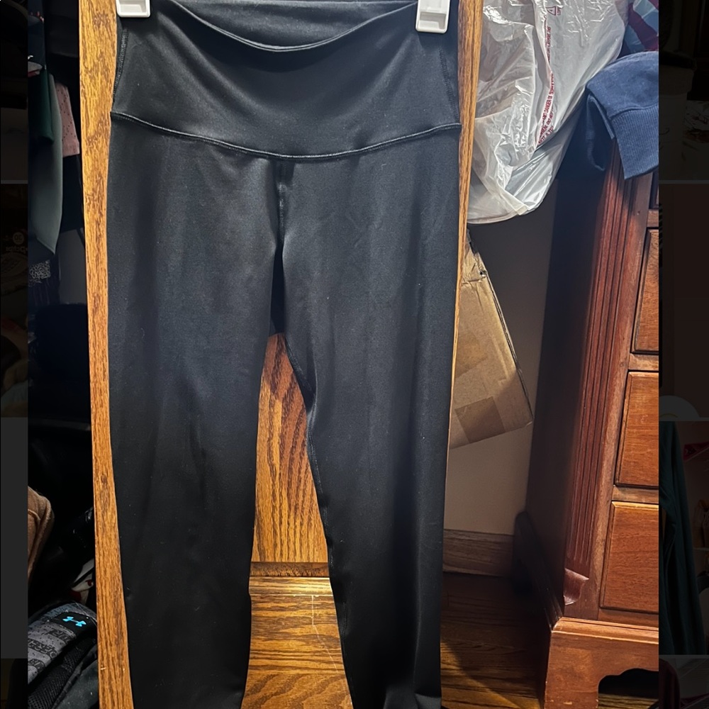 Old navy, black leggings. High waisted